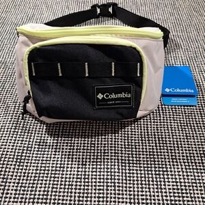 Columbia ZigZag II Hip Pack Black & Light Gray Waist Pack with Lime Trim
